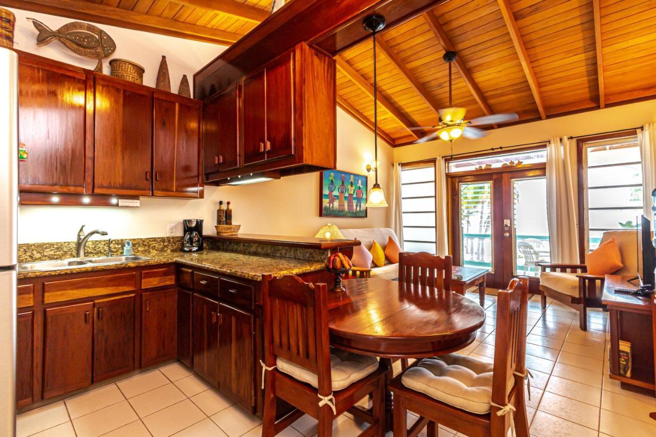 Coral Bay Villas San Pedro  Extérieur photo