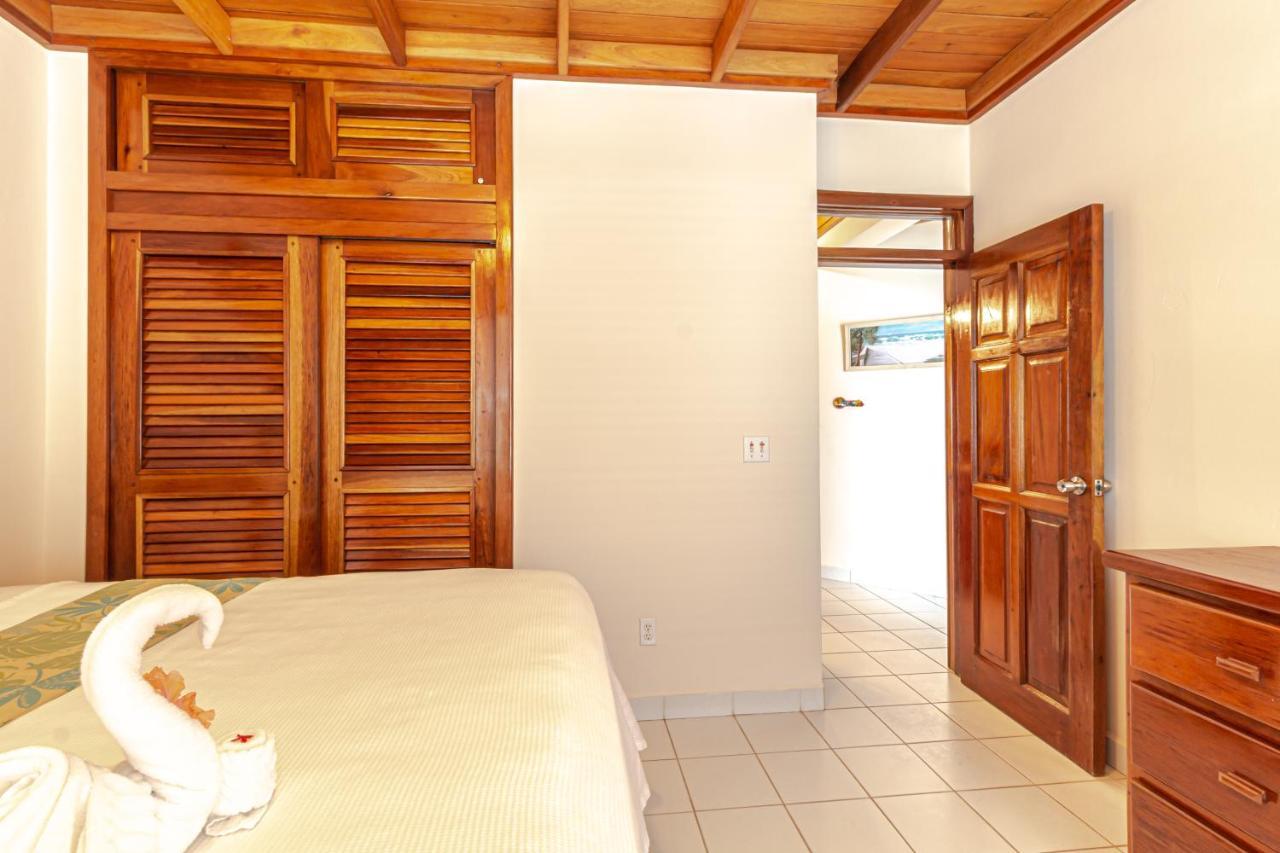 Coral Bay Villas San Pedro  Extérieur photo
